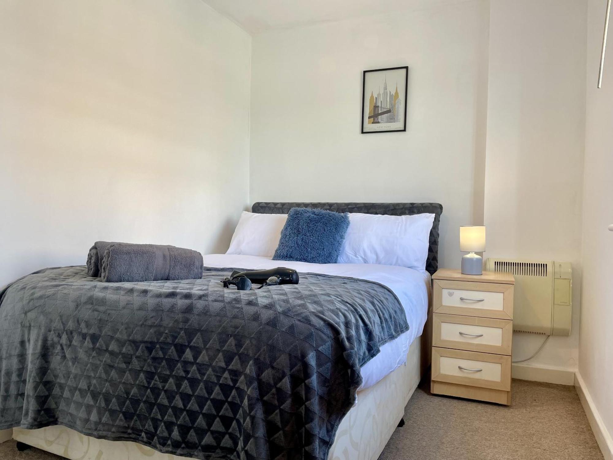 סווינדון Hk Life Serviced Apartment , City Centre מראה חיצוני תמונה